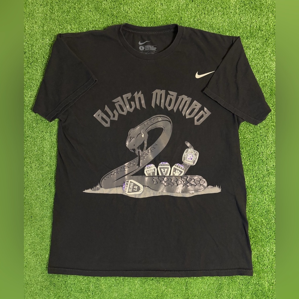 Nike Kobe Bryant 5 Rings Black Mamba Graphic T-Shirt